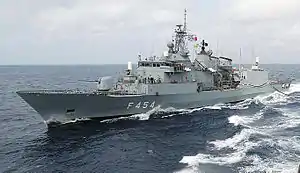 A view from USS&nbsp;Seattle, showing HS Psara underway conducting a replenishment at sea in 2002