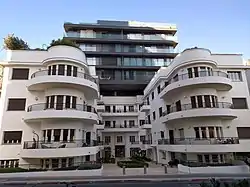 The building of HaYarkon 96