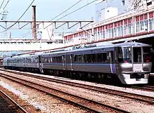785 series on a Super White Arrow service, 1990